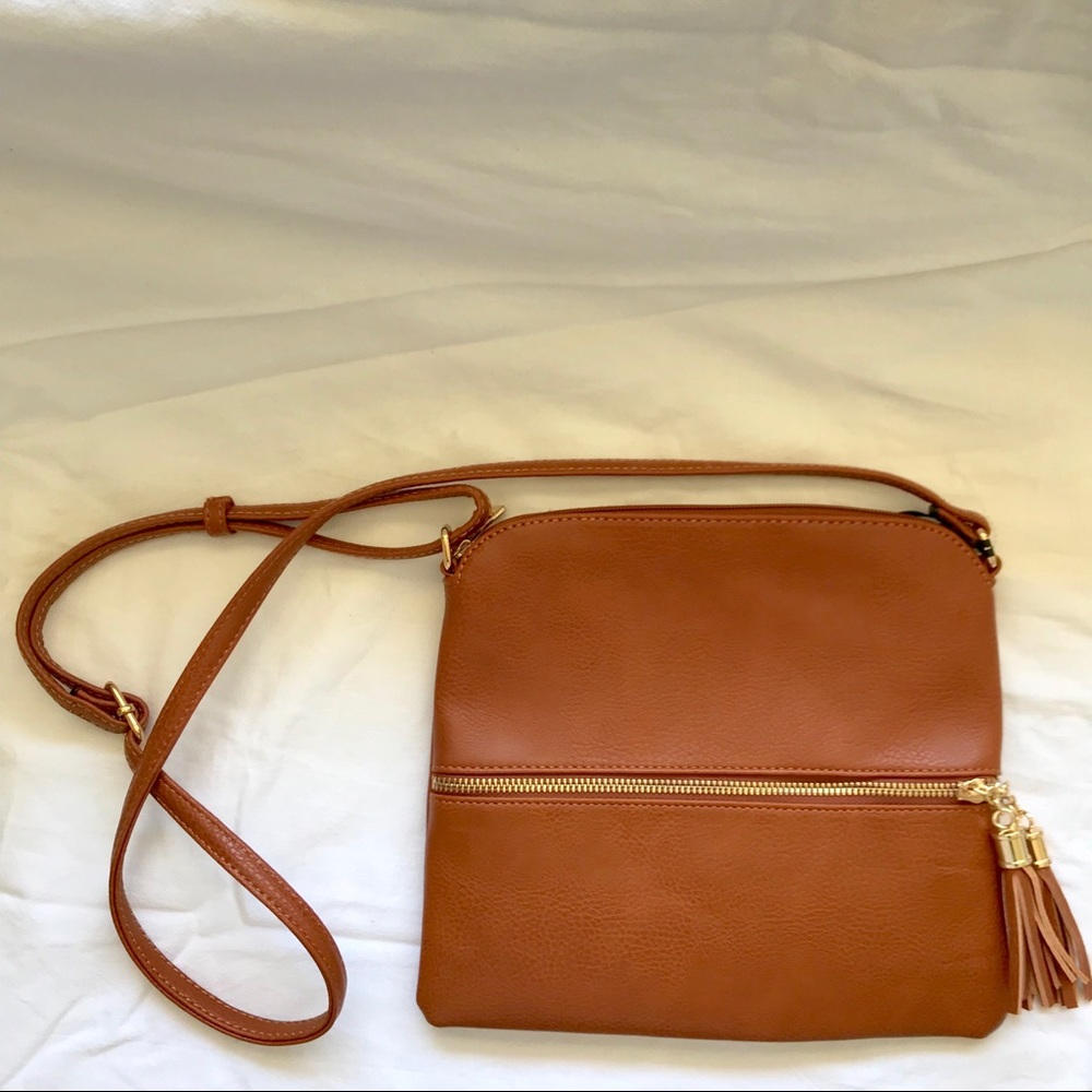 BNWT tan pleather leather crossbody purse
